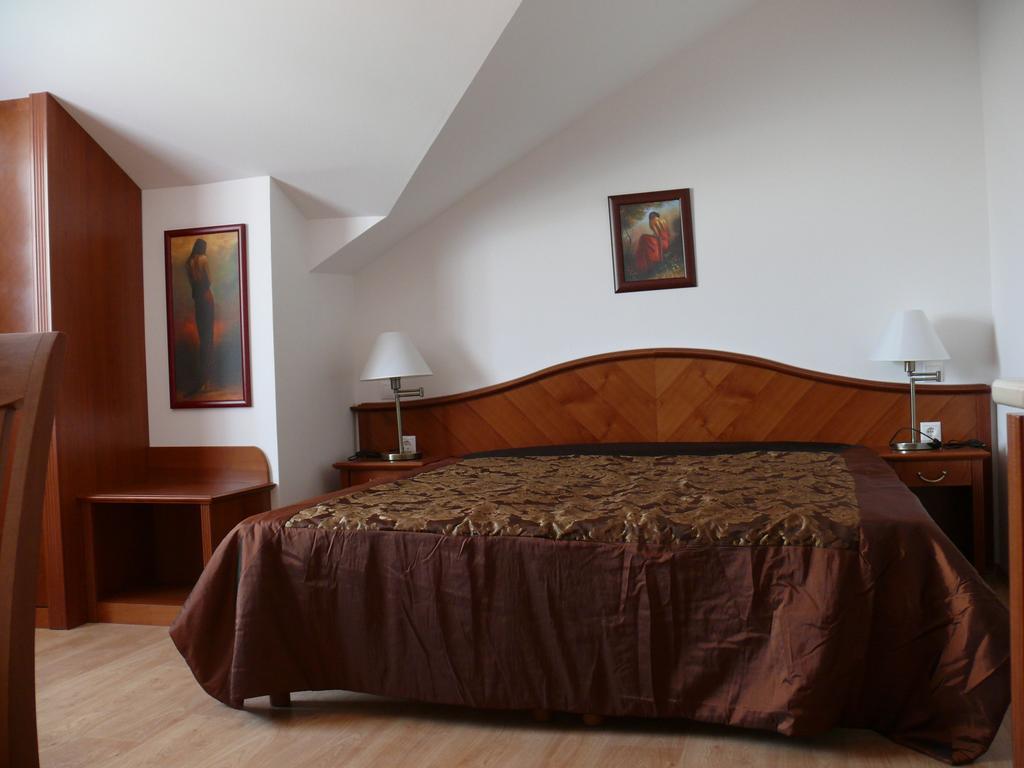 Szerencsemak Panzio Apartment Kehidakustány Стая снимка