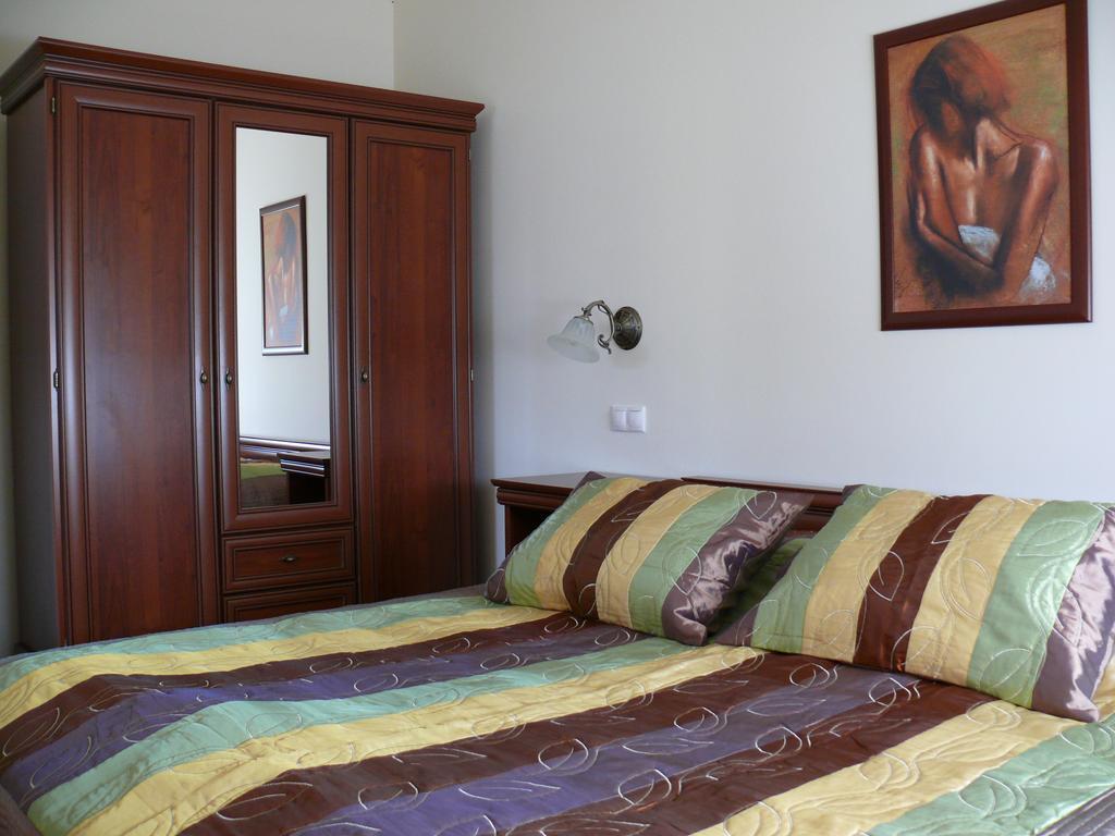 Szerencsemak Panzio Apartment Kehidakustány Стая снимка