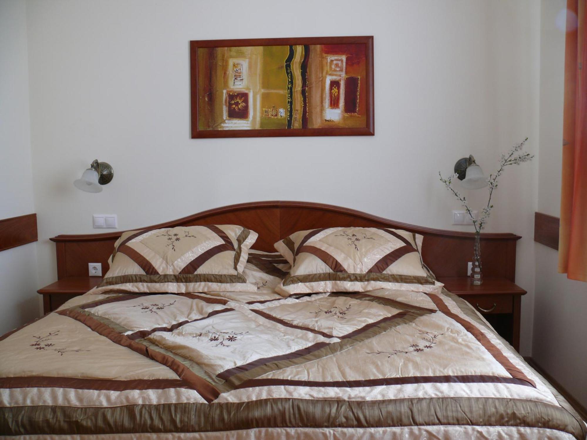 Szerencsemak Panzio Apartment Kehidakustány Стая снимка
